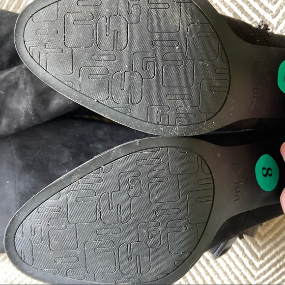 Suede, thigh high boots, worn once. - Picture 4 of 4